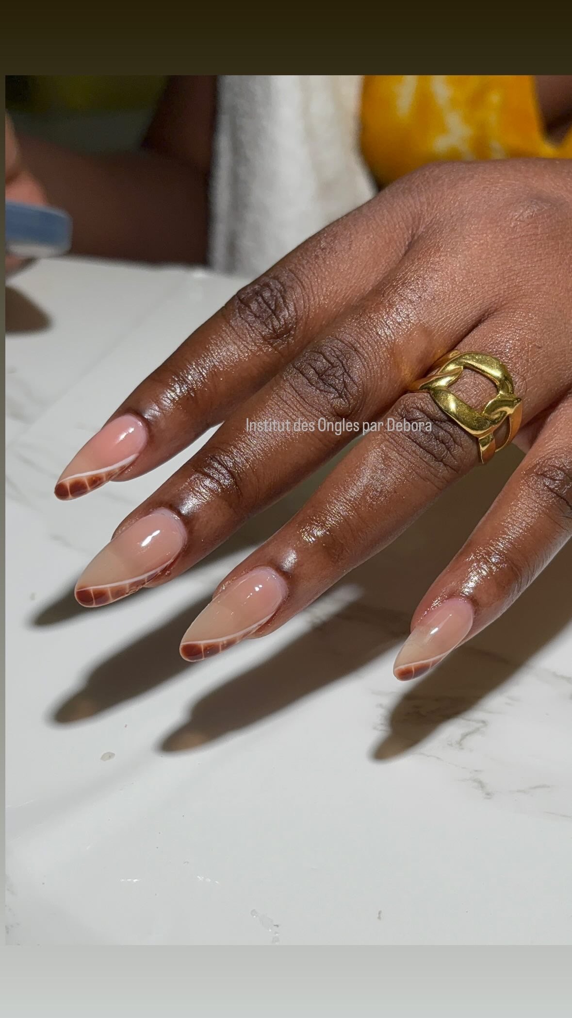 Ongles pré-fait blooming gel