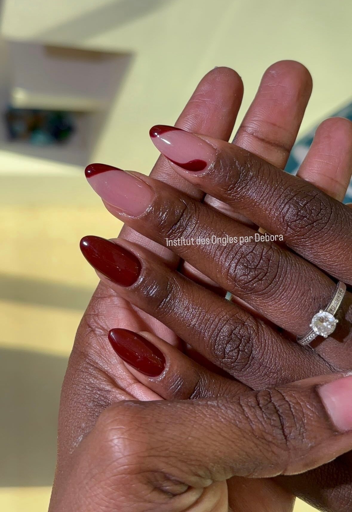 Ongle Pré-fait avec dessin partiel